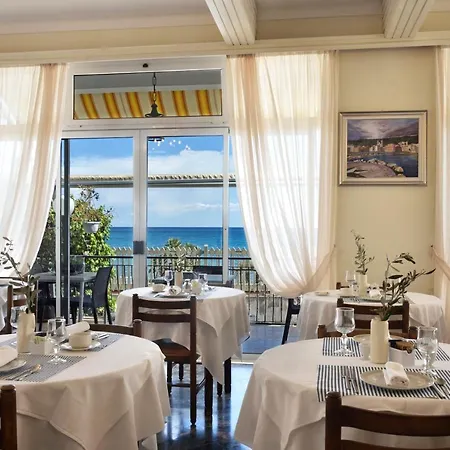 Giulia Hotel 3*