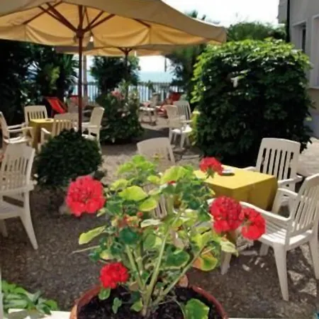 Hotel Giulia 3*