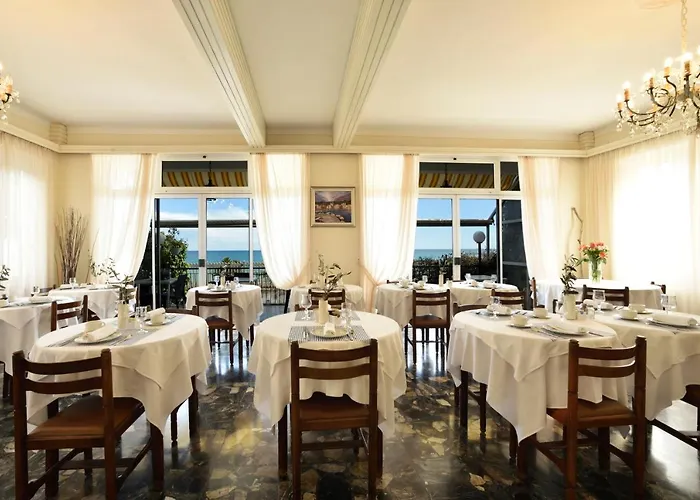 Giulia Otel